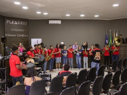 SESSÃO SOLENE DE ENTREGA DE HONRARIAS CELEBRA TRAJETÓRIAS DE DESTAQUE EM GAÚCHA DO NORTE