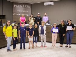 SESSÃO SOLENE DE ENTREGA DE HONRARIAS CELEBRA TRAJETÓRIAS DE DESTAQUE EM GAÚCHA DO NORTE