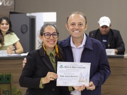 SESSÃO SOLENE DE ENTREGA DE HONRARIAS CELEBRA TRAJETÓRIAS DE DESTAQUE EM GAÚCHA DO NORTE