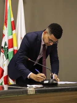 A Câmara Municipal de Gaúcha do Norte sediou, na manhã desta sexta-feira (31), da solenidade de assinatura do Termo de Cooperação Técnica nº 01/2026